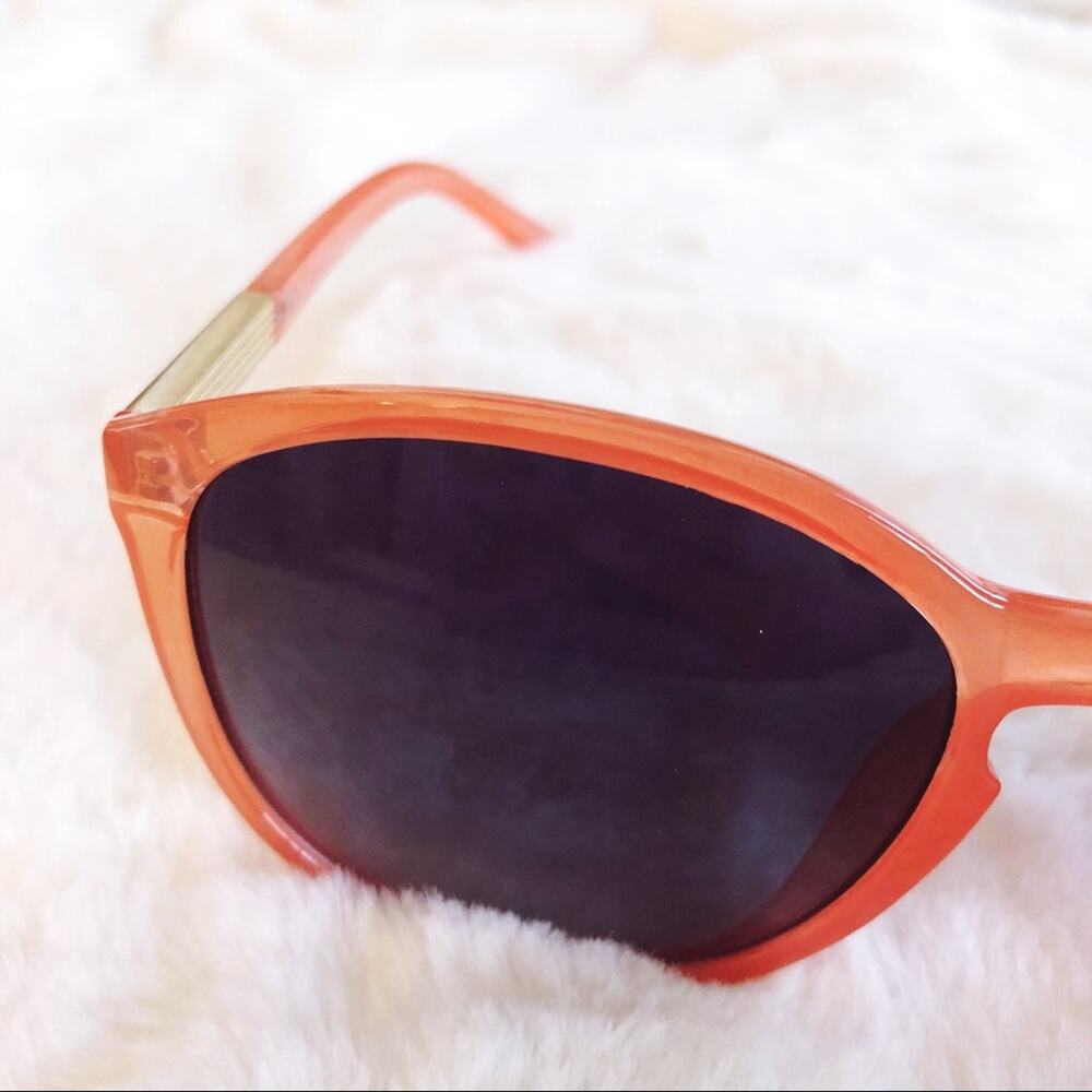 Celia Red Cat Eye Full Rim Sunglasses - Picture 8 of 10